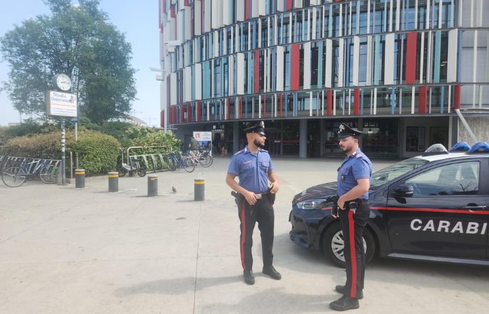Sesto San Giovanni, 25enne arrestato per rapina in un centro commerciale