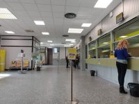 Sportelli multilingua alle Poste di Sesto San Giovanni, il Direttore Coletta: «Punto di riferimento per l'hinterland»
