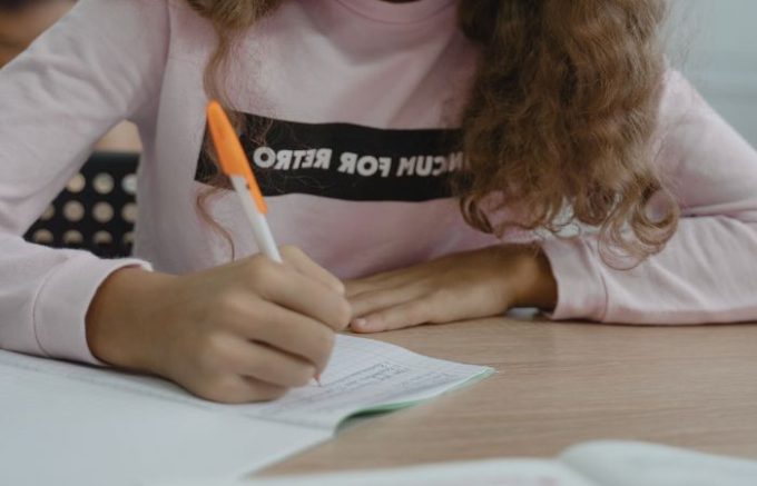 A Sesto San Giovanni apre uno spazio gratuito per compiti e attività creative